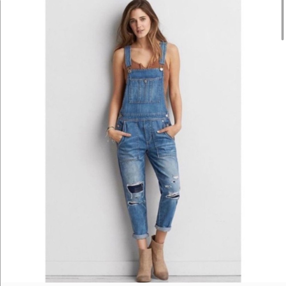 American Eagle Distressed Denim Cropped Overalls